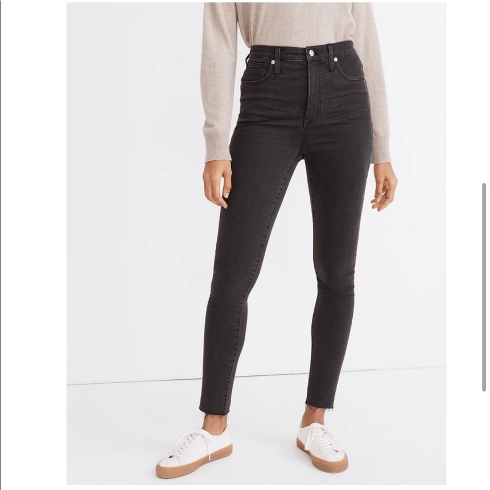 Madewell 11 inch high rise skinny black jeans in a 27 Petite